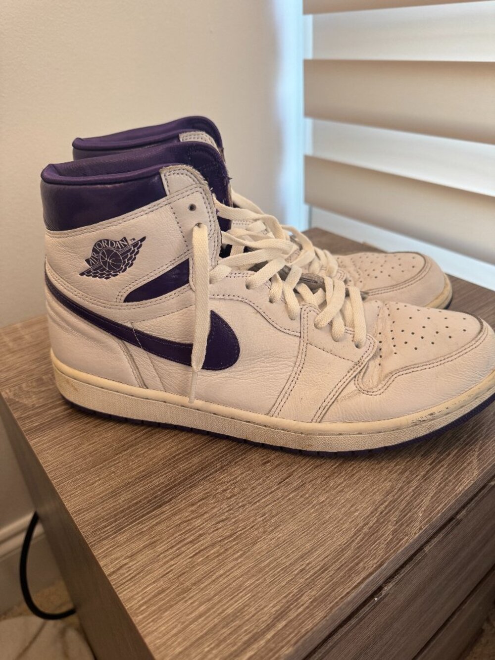Nike Air Jordan 1 High OG Court Purple Size 10.5 Mens / 12 Womens